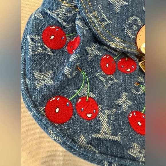 ***SOLD*** Louis Vuitton X Murakami Sunset Cerises Cherry Bag - Picture 5 of 12